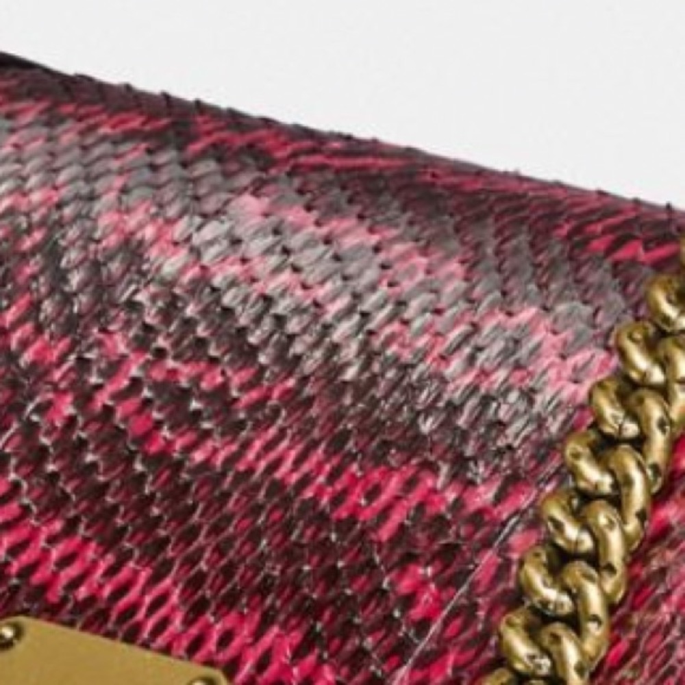 LAST COACH HUTTON GENUINE SNAKESKIN SHOULDER BAG IN CERISE W/CHUNKY CHAIN STRAP - Picture 7 of 16